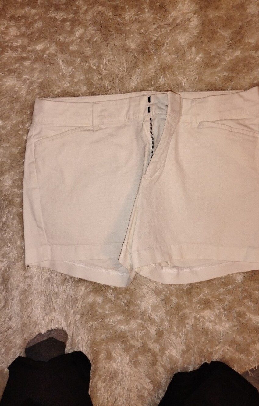 Size 8 White Old Navy Pixie Shorts